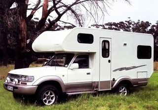 Illustration for article titled Land Cruiser Owners- Making Oddball Vehicles Even Odder